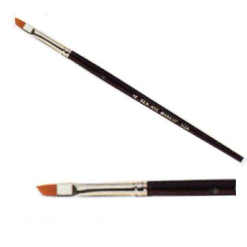 Ben Nye Medium Angle Brush AB-4 (1/4")