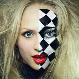 Half Chess Face Makeup Kit